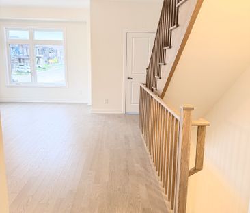 For Lease - 21 Harvey Bunker Crescent, Markham, Ontario - Photo 5