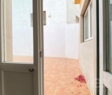 Arrendamento T0 renovado, com terraço, 2º Andar, Bairro do Castelo,... - Photo 6