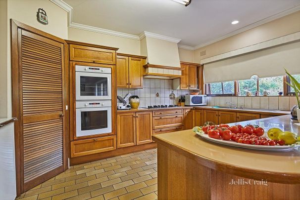 23 Mitcham Road, Donvale - Photo 1