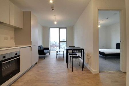 South Central, Essex Street, Birmingham City Centre, B5 - Photo 3