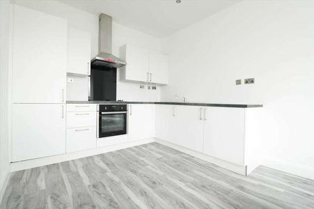 High Street Bromley, London, BR1 - Photo 4