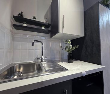 Studio to rent - Photo 6