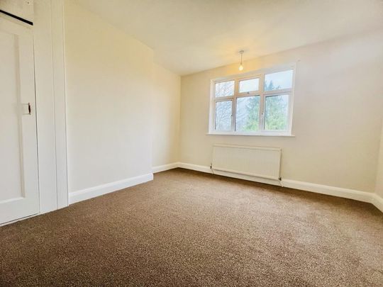 4 bedroom semi-detached house to rent - Photo 1