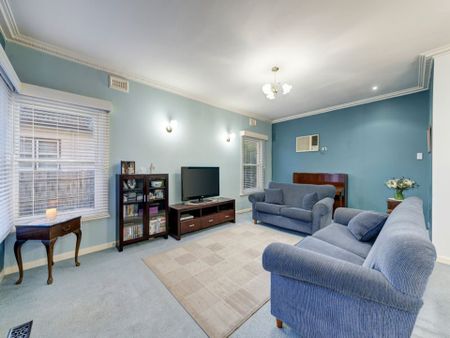 Immaculate 3 Bedroom Home&excl; &lpar;No Furnishing&rpar; - Photo 3