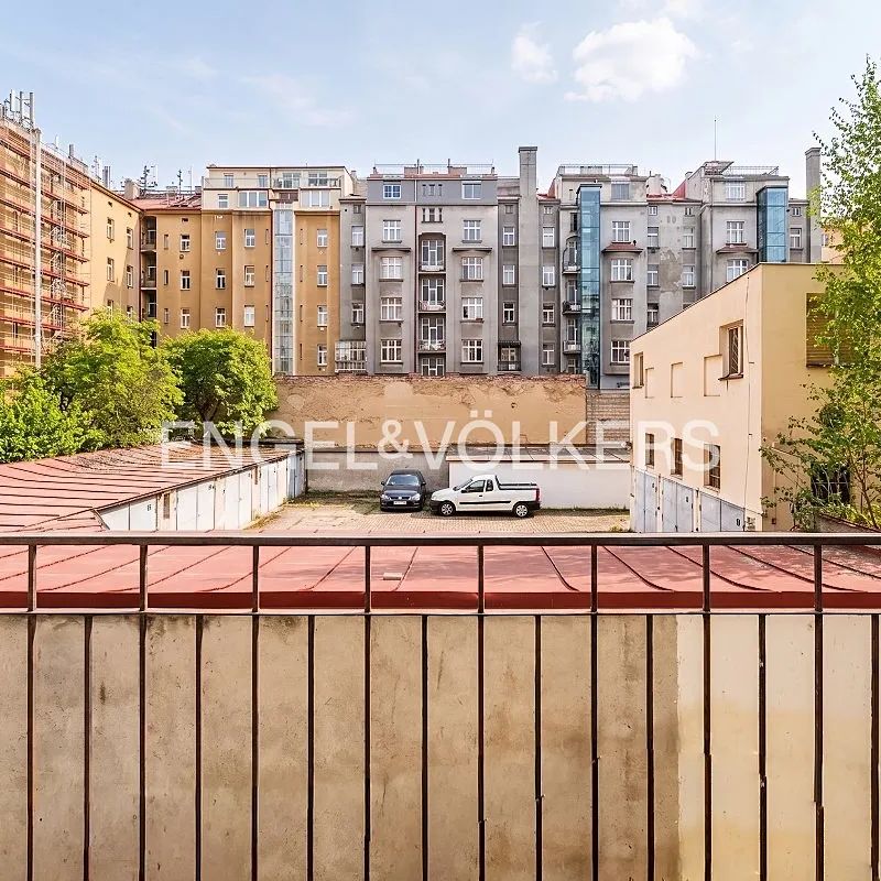 Pronájem bytu 3+1 104 m² - Photo 1