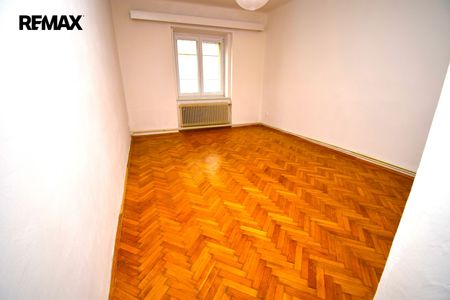 Pronájem bytu 3+1 73 m² - Fotografie 2