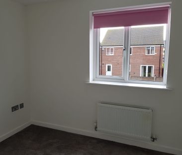 Marler Close, Great Yarmouth, Bradwell - Photo 2