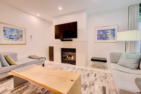 West Cordova Street - Photo 2