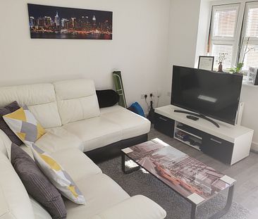 Room in a Shared House, Mellor Street, M40 - Photo 1