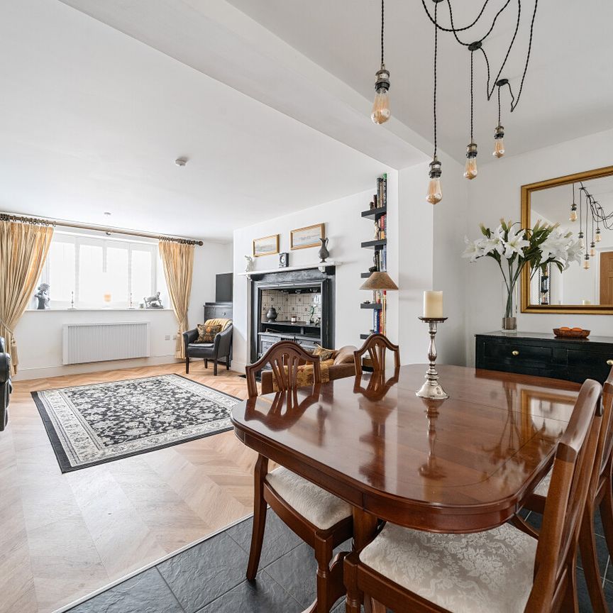 3 bedroom apartment to rent - Photo 1