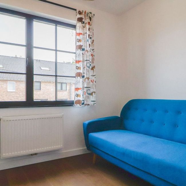 Woning te huur in Wezembeek-Oppem voor € 2.950 met 4 slaapkamers - Photo 1
