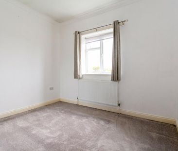 2 bedroom semi-detached house to rent - Photo 6