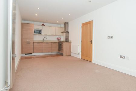 2 bedroom apartment to rent - Photo 2