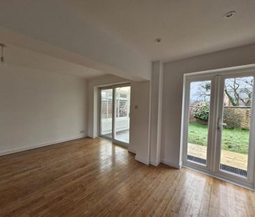 4 bedroom detached house to rent - Photo 5