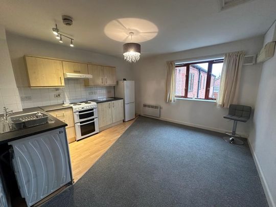 2 bedroom flat to rent - Photo 1