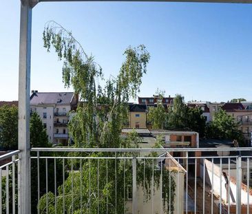 Sanierte 2-Zimmer-Wohnung mit moderner Einbauküche und Balkon in Le... - Foto 1