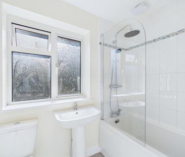 3 bedroom terraced house to rent - Photo 6