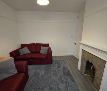 5 bedroom house to rent - Photo 2