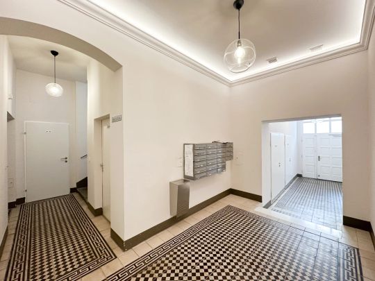 SONNIGE 2-Zimmer-Wohnung mit 59m² Wohnfläche | nahe KUTSCHKERMARKT & AKH - Photo 1