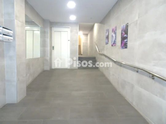 Piso en alquiler en Centro - Photo 1