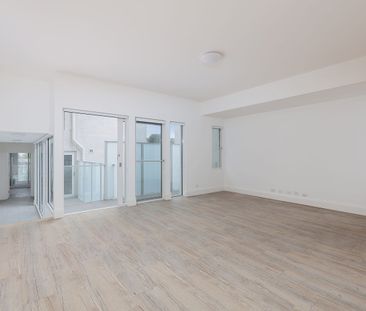 Spacious and Versatile St Kilda Living - Photo 1