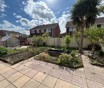 Worle, Weston-super-Mare, North Somerset - Photo 5
