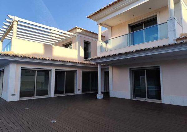 6 Bedroom House with swimming pool, Quinta da Beloura, Sintra