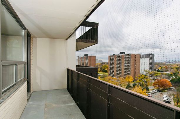 For Lease - 6200 Bathurst Street Unit# 711, Toronto, Ontario - Photo 1