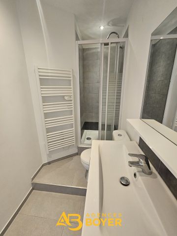 Location Appartement 2 pièces 27m² BANDOL 83150 - Photo 5