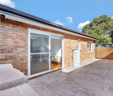 Modern & Stylish Granny Flat (Water Included in Rent) - Photo 5