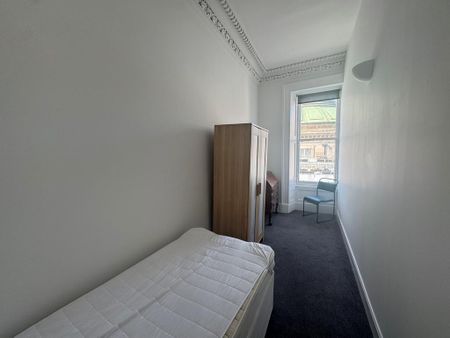 4 bedroom flat to rent - Photo 4