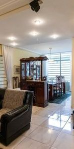 Casa para alugar com 350m², 4 quartos e 3 vagas - Foto 1