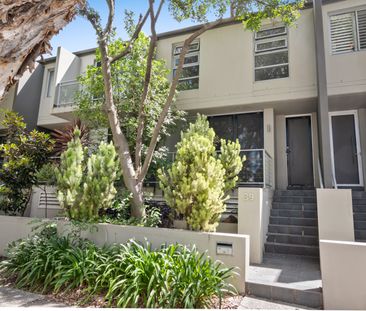 39 Ivy Street, Botany NSW 2019 - Townhouse For Rent | Domain - Photo 5