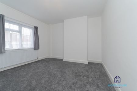 Lewis Crescent, London, NW10 - Five Bedroom Terraced House To Rent - £680pw / £2,950pcm - Photo 4