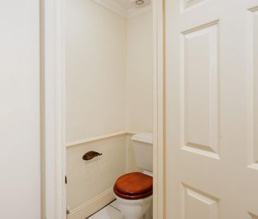 3 bedroom flat to rent - Photo 6