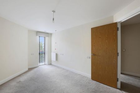 2 bedroom retirement property to rent - Photo 5
