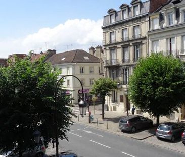 Appartement 2 pièces 53m2 REIMS 640 euros - Photo 1