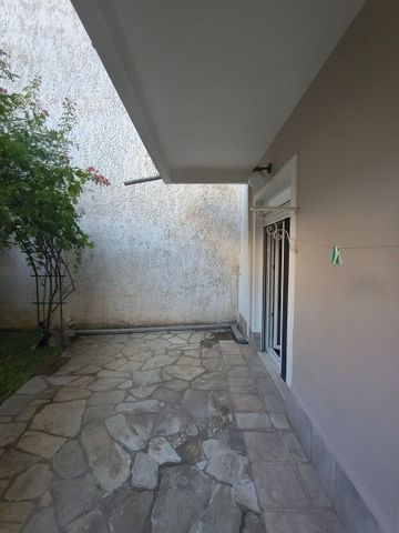 Διαμέρισμα για ενοικίαση Άγιοι Σαράντα - Α.Τ.Α. (Λάρισα) - Photo 3