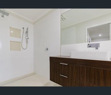 10 Pellage Court, Beaconsfield, Qld 4740 - Photo 6