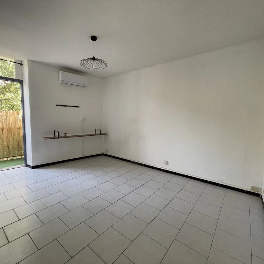 Location Appartement 2 pièces 38m² BEAUMES DE VENISE 84190 - Photo 1