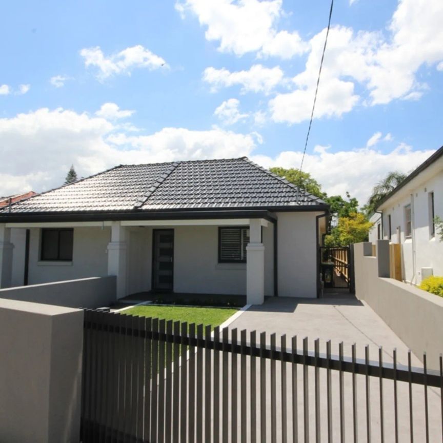 5 Flint Street, Eastgardens. - Photo 1