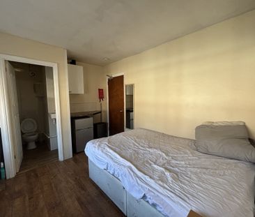 Markeaton Street, DERBY - Photo 1