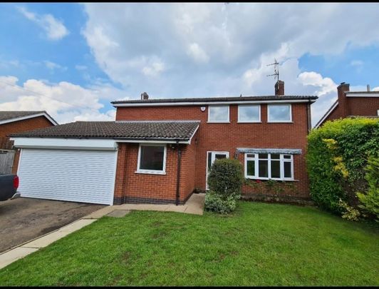 Dawes Lea, Newlands Road - Photo 1