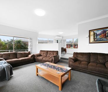 14 Egmont Street - Photo 2