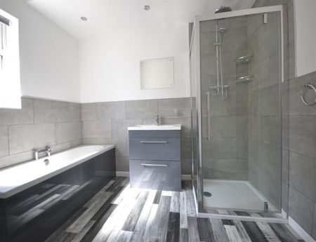 2 Bedroom Apartment To Let - Photo 5