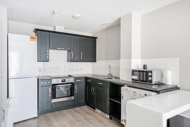 1 bedroom flat to rent - Photo 1