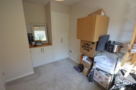 2 bedroom terraced house to rent - Photo 3