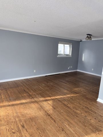 For Lease - 43 Braemar Drive, Brampton, Ontario - Photo 2