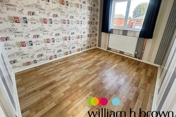 High Street - Photo 1