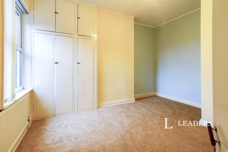 4 bedroom house to rent Ainsworth Road, Bury, BL8 - Photo 4